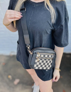 Checkmate Crossbody• Black